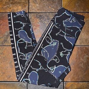 Victoria’s Secret sport patterned leggings
